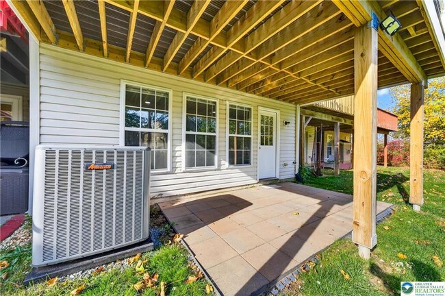 Building Photo - 4596 Jasmine Dr