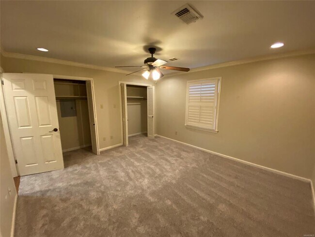 Building Photo - 2439 Hermitage Dr