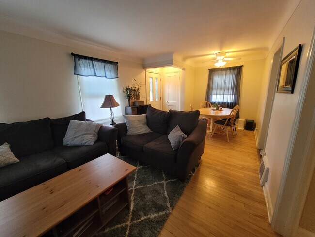 Building Photo - 1882 Sheridan Ave