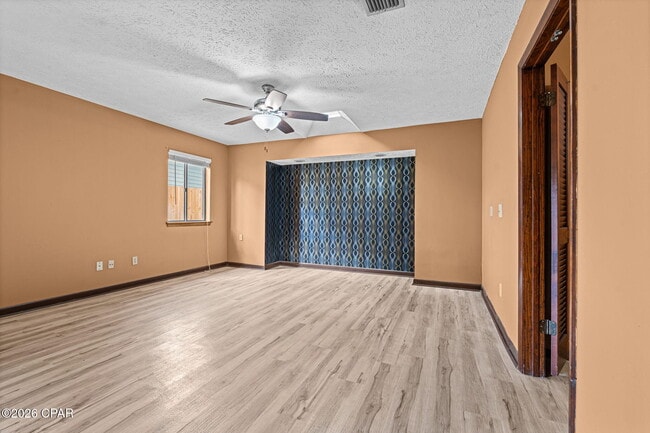 Building Photo - 2194 Briawood Cir