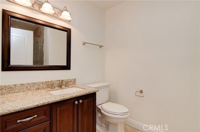 Building Photo - 8566 Fallbrook Cir