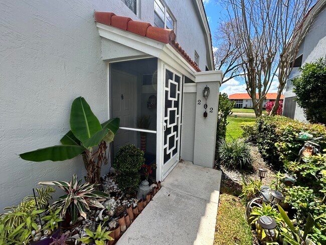 Building Photo - 7348 Lake Meadow Way