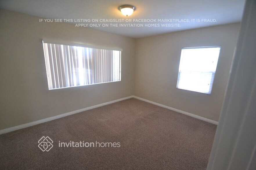 Building Photo - 10307 S Doty Ave