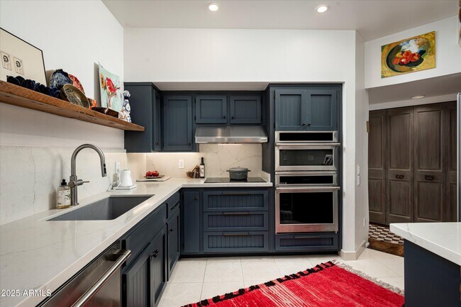 Building Photo - 5101 N Casa Blanca Dr