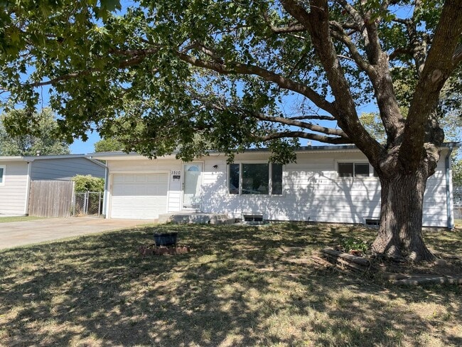 Primary Photo - Plenty of Space in this Ranch Home