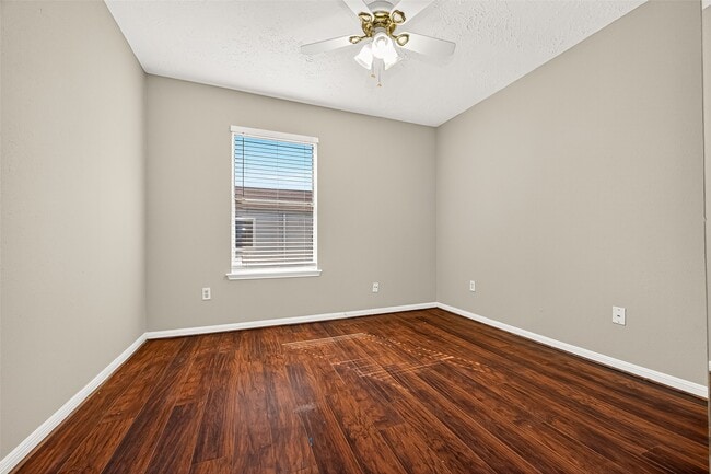 Building Photo - 9022 Wilcrest Dr