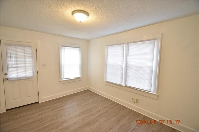 Building Photo - 2500 Auburn St S