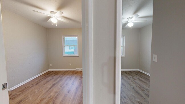Building Photo - 630 Abbe Rd S