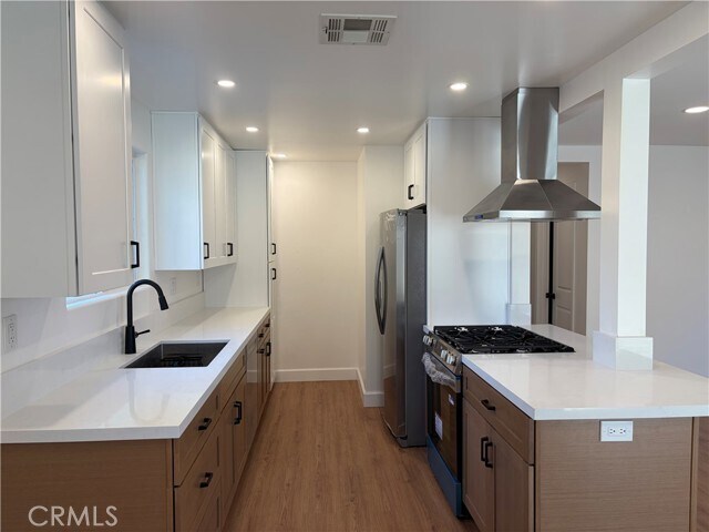 Building Photo - 7099 Fallbrook Ave