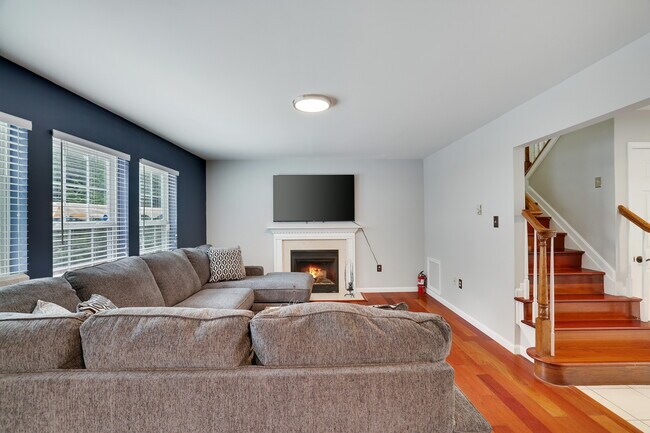 Building Photo - 49 Driftwood Dr