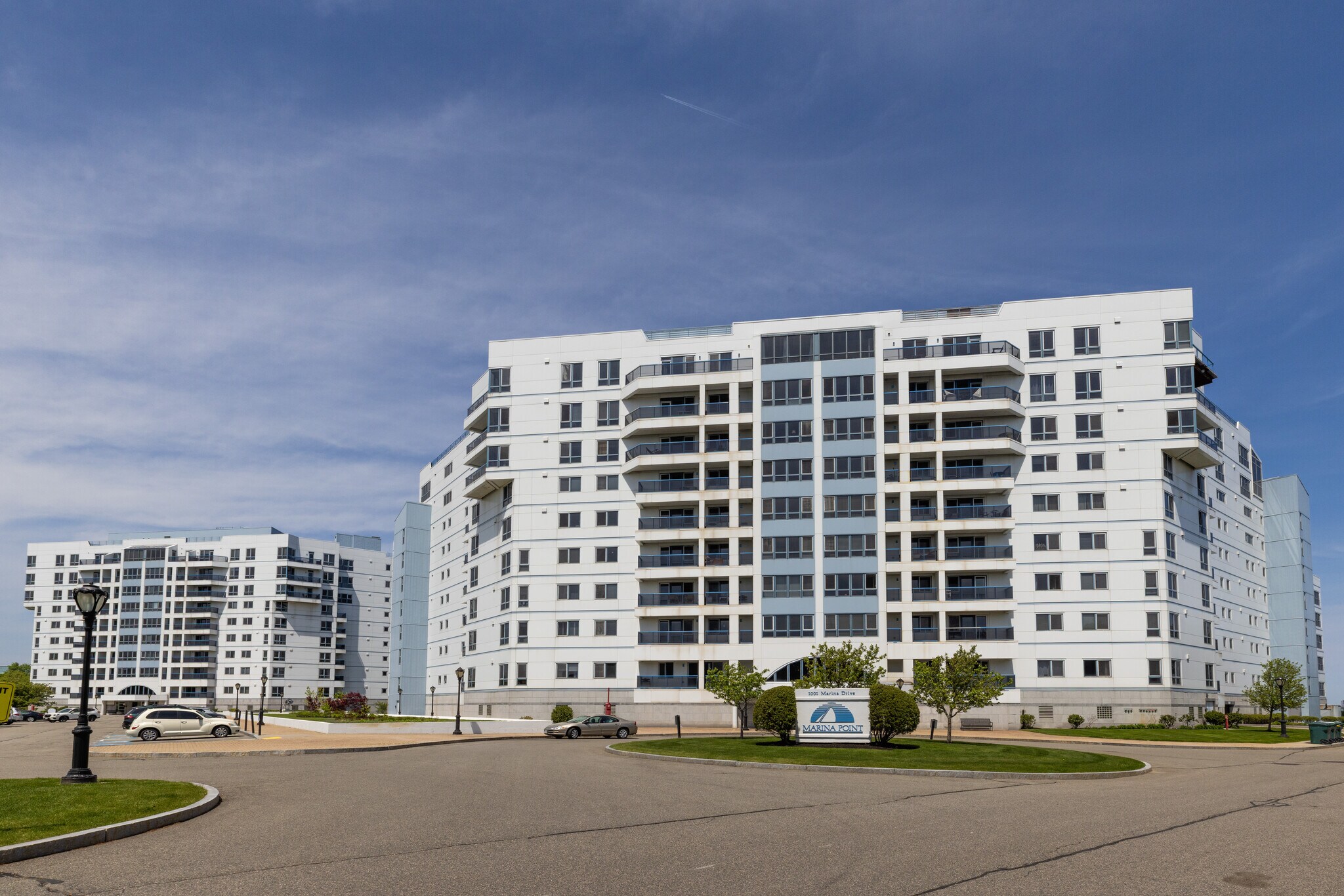 Building Photo - 1001 Marina Dr