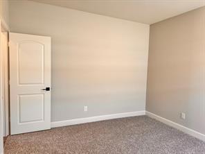 Building Photo - 910 Emerson Dr