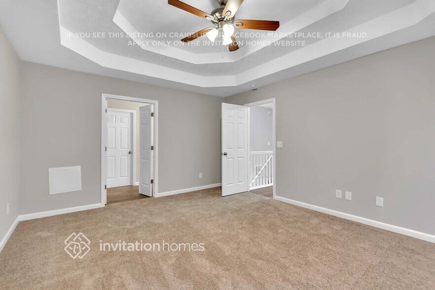 Building Photo - 4022 Robin Cir