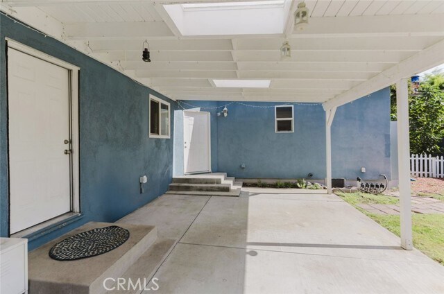 Building Photo - 17134 Sherman Way