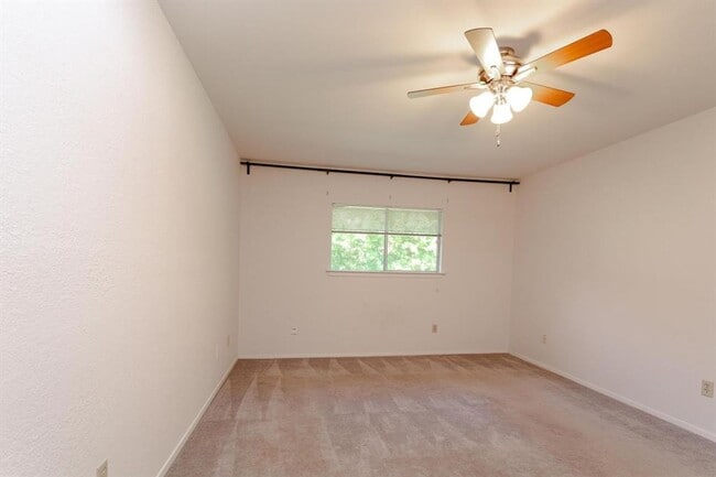 Building Photo - 12504 Monaghan Trail