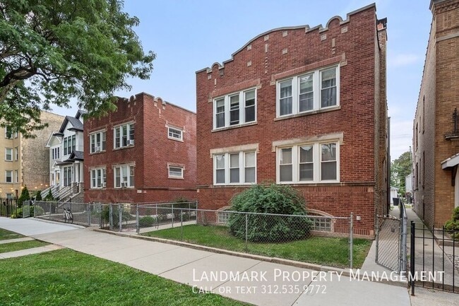 Primary Photo - 4144 N Mozart St