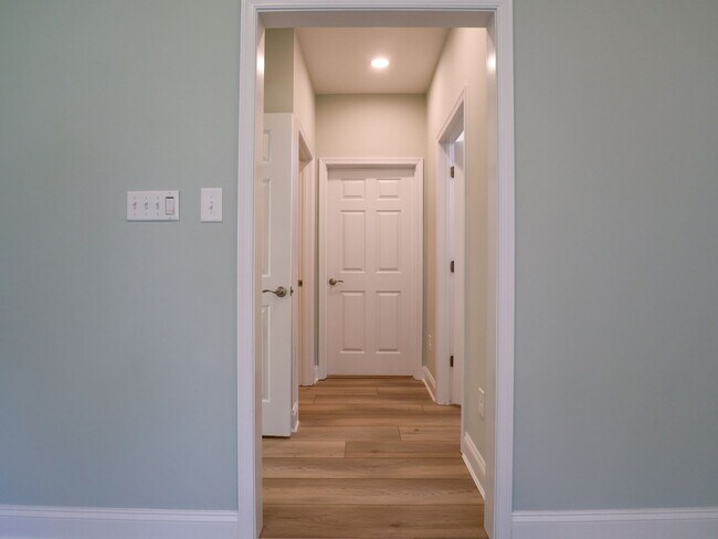 Building Photo - Luxury New Build in RounTrey – 4 Bed, 3 Ba...