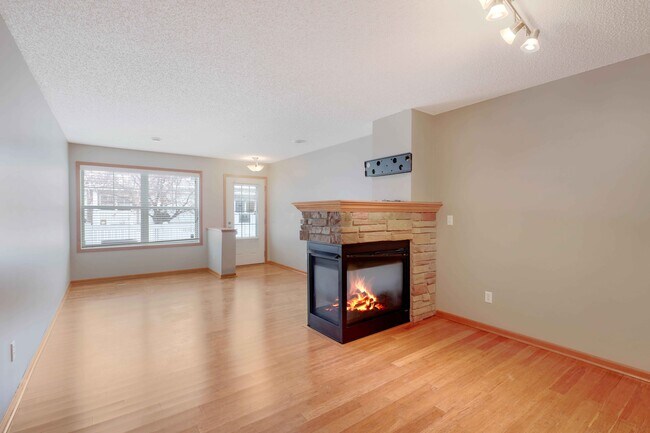 Building Photo - 15215 60th Ave N