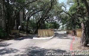 Building Photo - 8642 Fredericksburg Rd