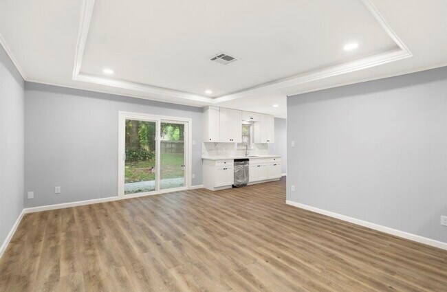 Building Photo - 7515 Jason St