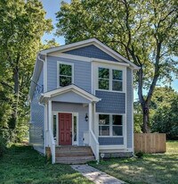 Building Photo - 3-Bed/2.5-Bath Home/Available Soon!