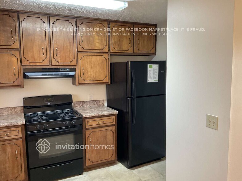 Building Photo - 2612 Hewatt Rd