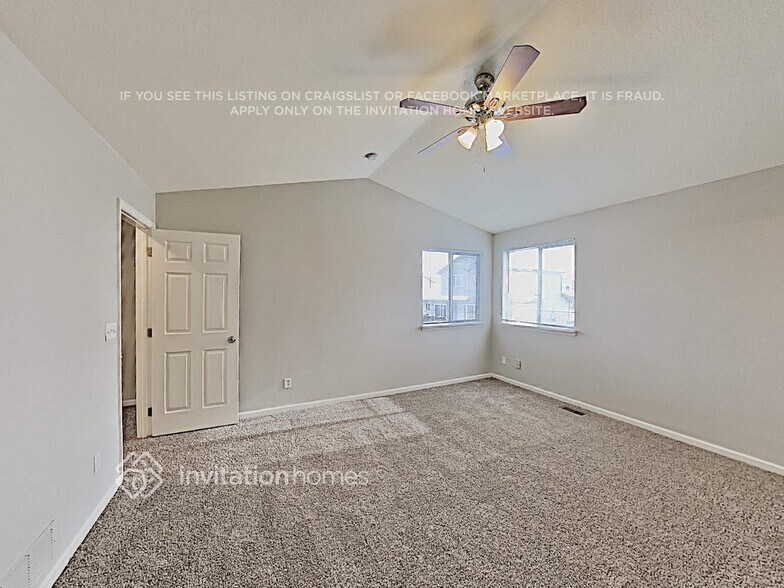 Building Photo - 5844 E 122nd Pl