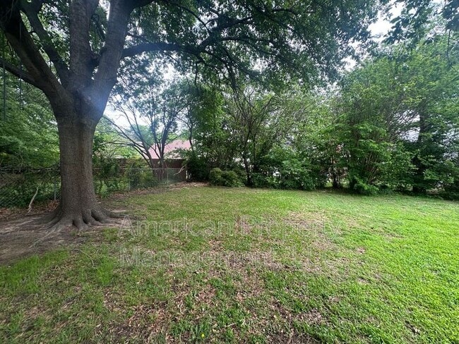 Building Photo - 4651 S Norwood Ave