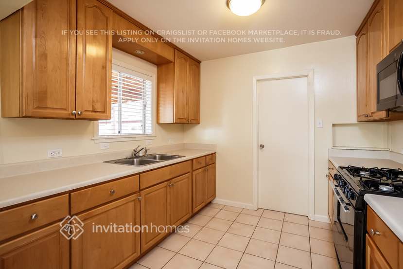 Building Photo - 2817 13th St