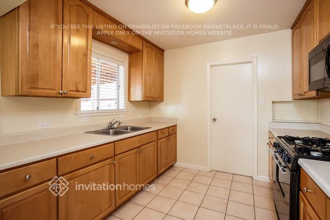 Building Photo - 2817 13th St