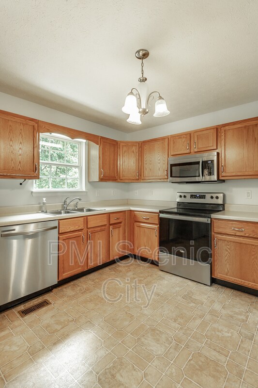 Building Photo - 343 Pine St