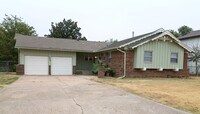 Building Photo - 3306 Mockingbird Ln