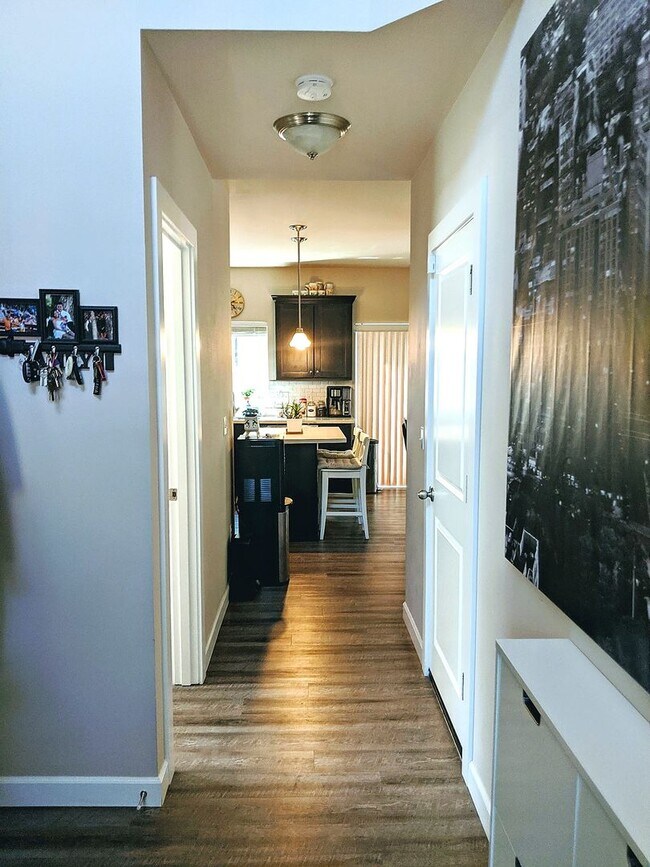 Building Photo - Stunning three bedroom in CK school district with fully fenced yard, corner lot, AC and more!
