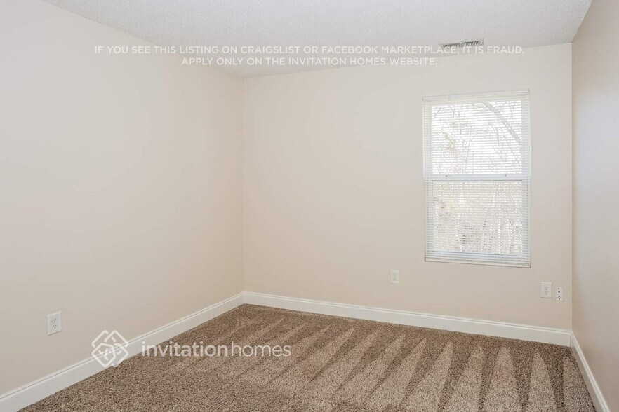 Building Photo - 14017 Riding Hill Ave