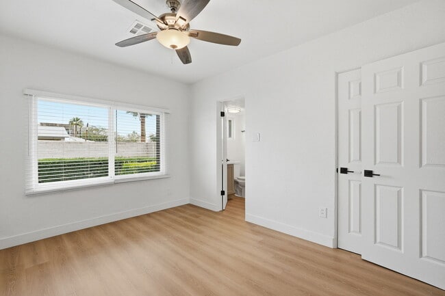 Building Photo - 433 N 14th St
