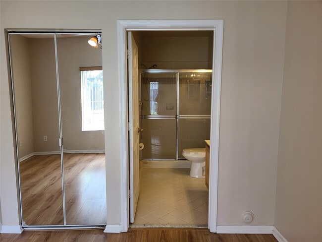 Building Photo - 4740 SW 12th Pl