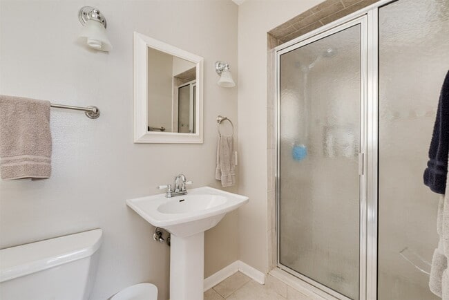 Building Photo - 5310 Carew St