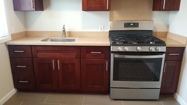 Building Photo - 6796-6798 Mission St.