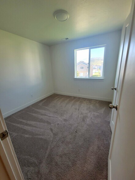 Building Photo - 7215 Hidden Lp Rd
