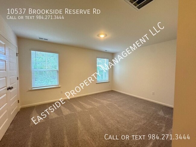 Building Photo - 10537 Brookside Reserve Rd