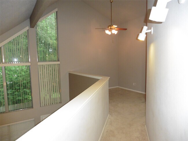 Building Photo - 3607 Duncaster Dr