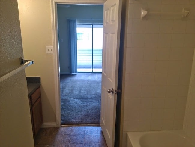 Bathroom - 11855 Dashwood Dr