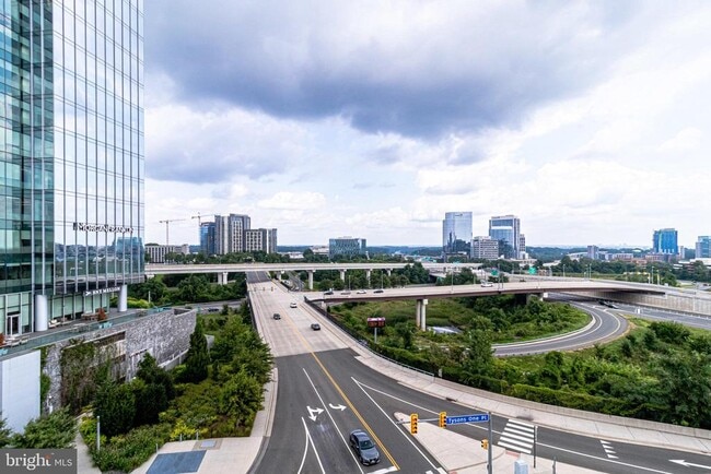 Building Photo - 6810 Weaver Ave