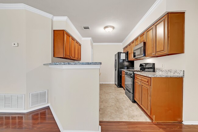 Building Photo - 13711 Letti Ln