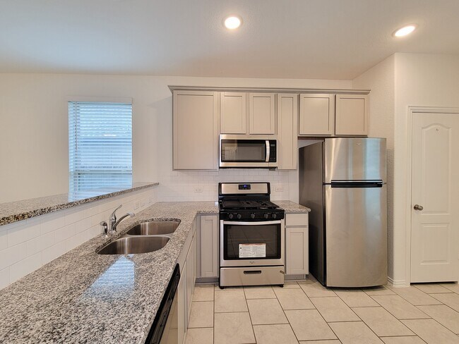 Building Photo - 31351 Horseshoe Meadow Bend Ln