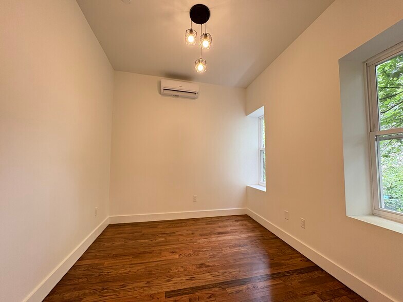 Building Photo - 48 Bergen Ave