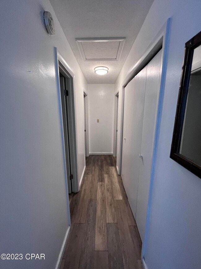 Building Photo - 321 Hibiscus Dr