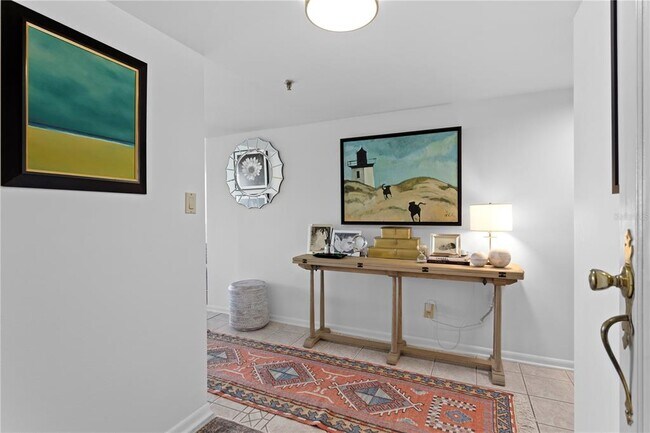 Building Photo - 3301 Bayshore Blvd