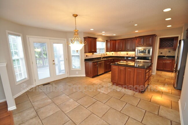 Building Photo - 2307 Fordcrest Dr