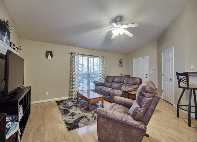 Building Photo - 20 Homefield Gardens Dr